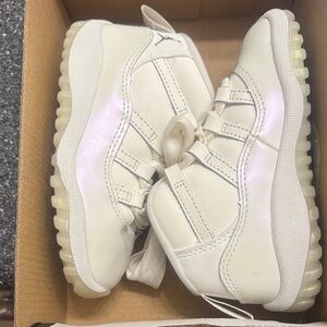 Jordan 11 Retro TD Sail/Pearl/Grey/white Sneakers 8C NWT